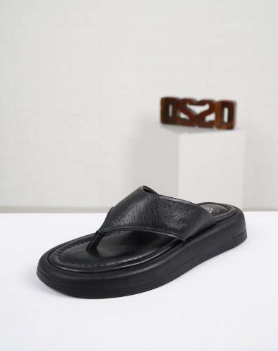 Carousel post from ossoshoes.