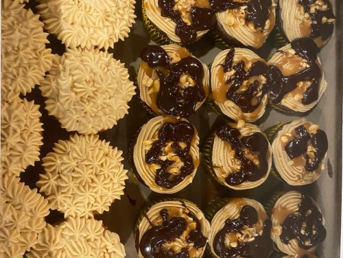 Carousel post from justforyoubaking.