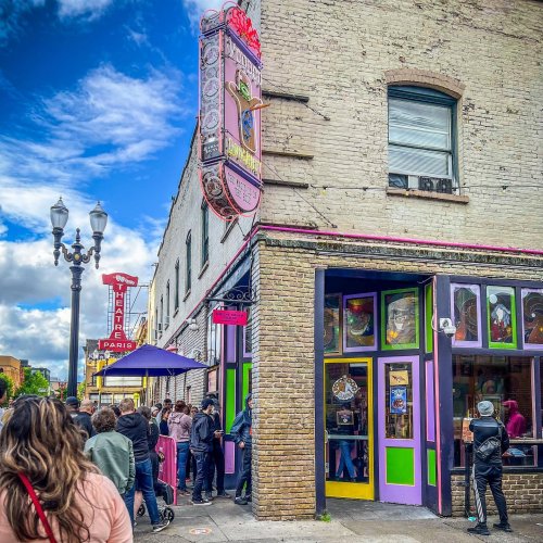 Carousel post from heavenly_butterfly_falls.