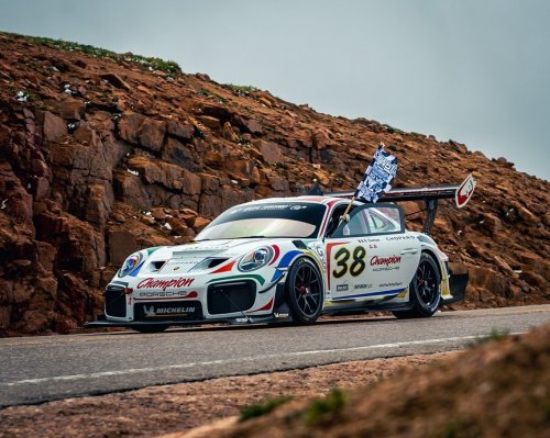 Carousel post from porschewarrington.