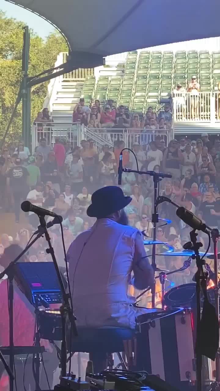 Video post from djandlindsey.