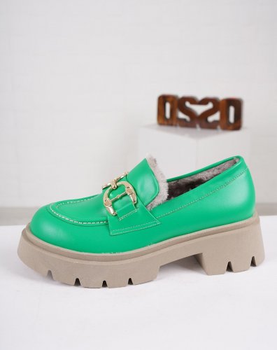 Carousel post from ossoshoes.