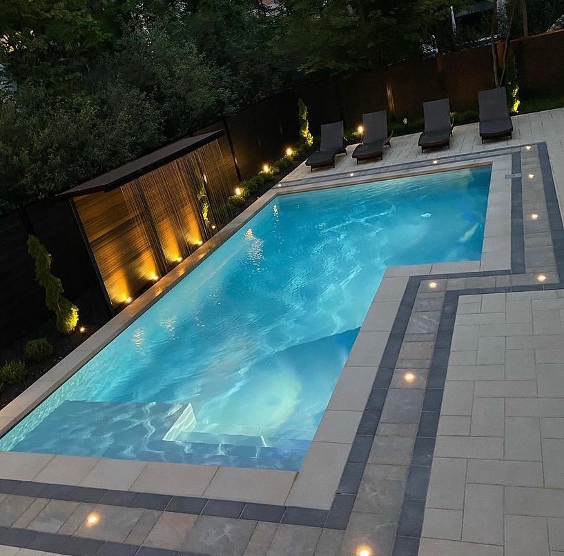 Carousel post from techobloc.