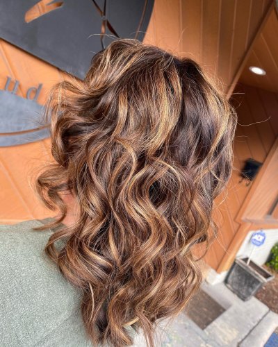 Carousel post from hairbyjessenia.