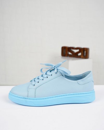 Carousel post from ossoshoes.