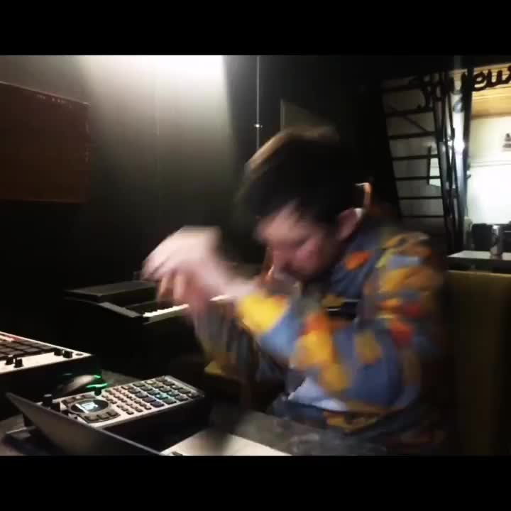 Video post from owae.ga.