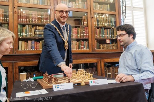 Carousel post from gibraltarchess.