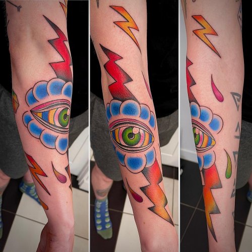 Photo post from lovetattoossandhurst.