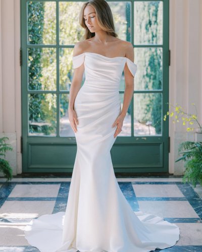 Carousel post from lelitebridal.