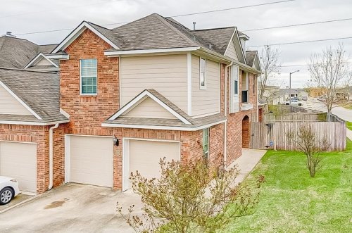 Carousel post from aggierelo.