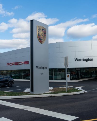 Carousel post from porschewarrington.
