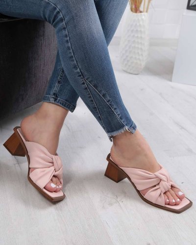 Carousel post from ossoshoes.