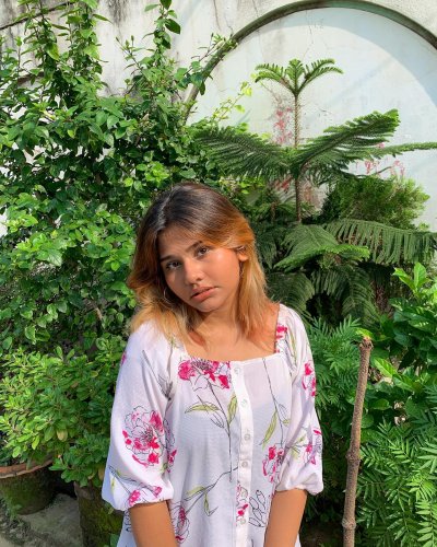 Carousel post from medha.bee.