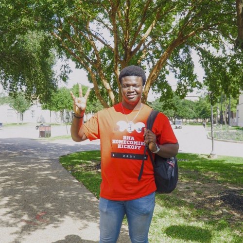 Photo post from uhhousing.