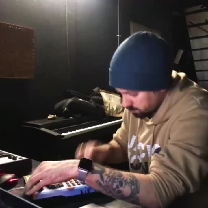 Video post from owae.ga.