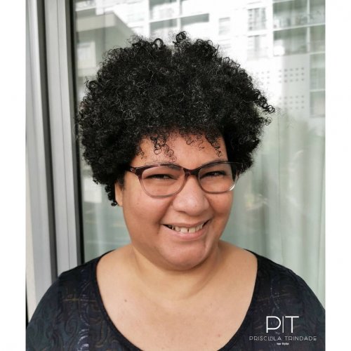 Carousel post from trindadehairstylist.