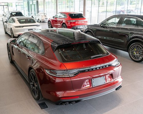 Carousel post from porschewarrington.