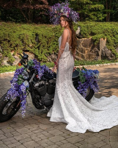 Photo post from jolibride.