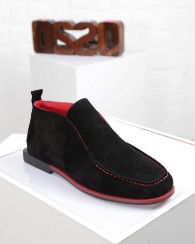 Carousel post from ossoshoes.