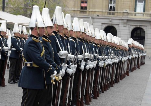 Carousel post from escuelamilitaroficial.