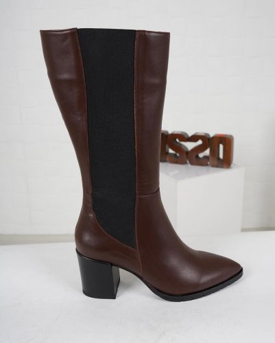 Carousel post from ossoshoes.