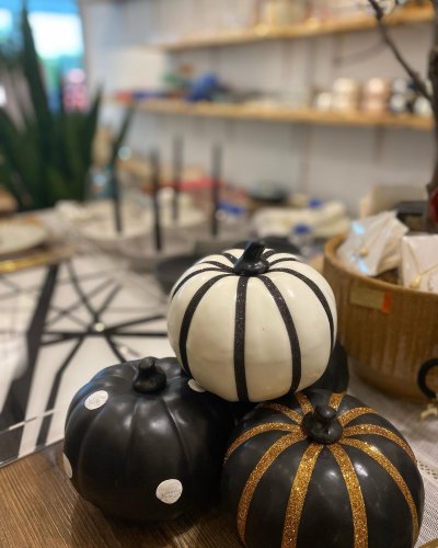 Carousel post from crane_living.