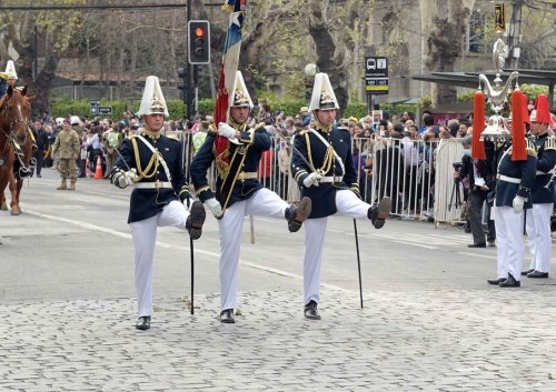 Carousel post from escuelamilitaroficial.