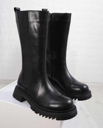 Carousel post from ossoshoes.