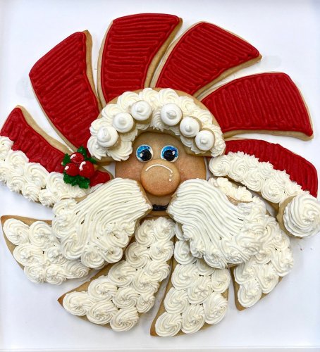 Carousel post from marquettescakestudio.