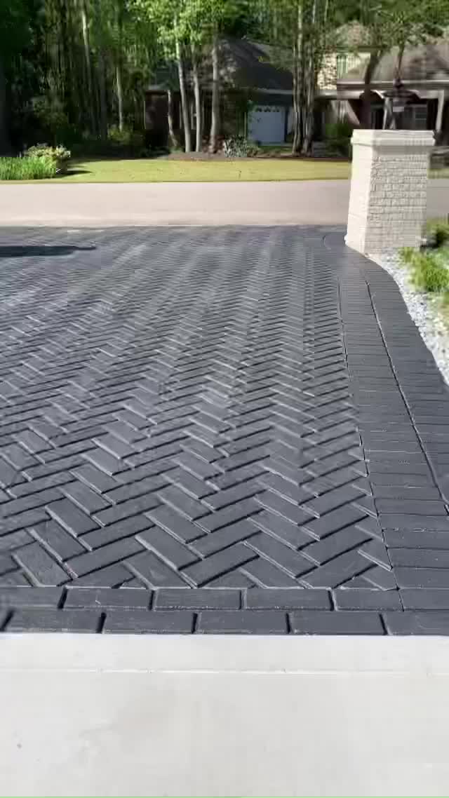Video post from techobloc.