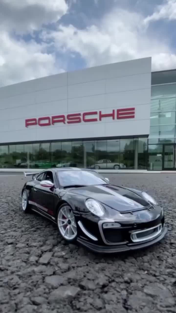 Video post from porschewarrington.