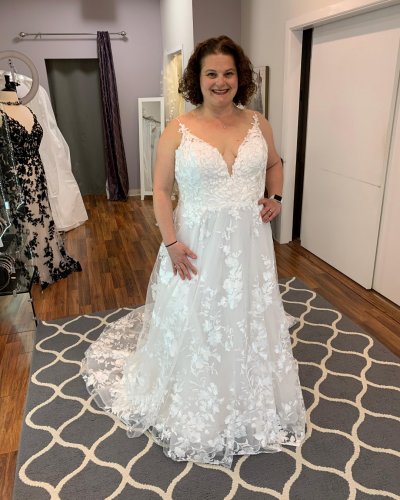 Photo post from thecurvybridenj.