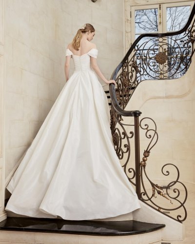 Photo post from jolibride.