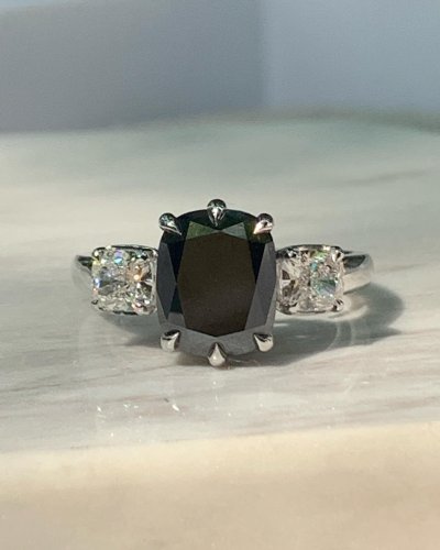 Carousel post from annelizabethjewelry.