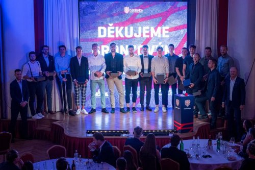 Carousel post from Český florbal.