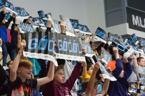 Carousel post from Český florbal.