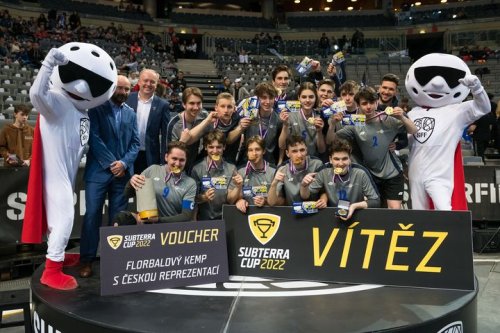 Carousel post from Český florbal.