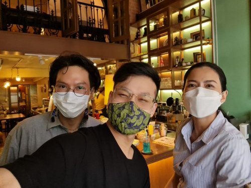 Photo post from LG and Friends.