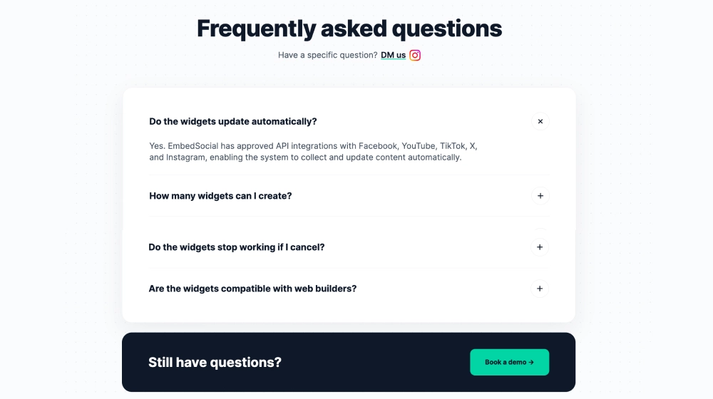 Acordeón de FAQ con marcado Schema