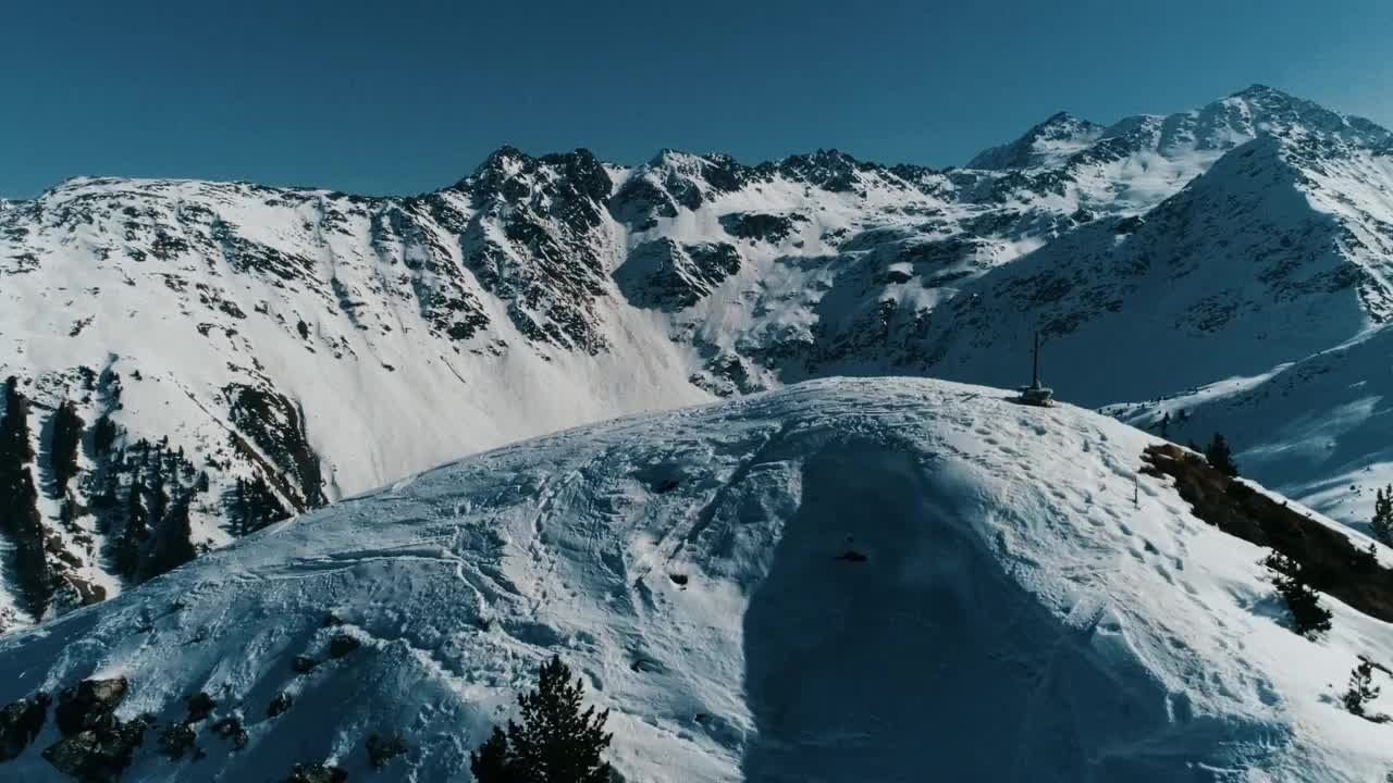 Video post from Ascent College.