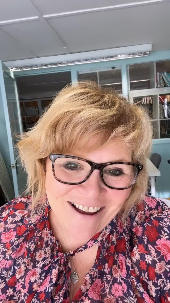 Video post from Elephant in my Handbag.