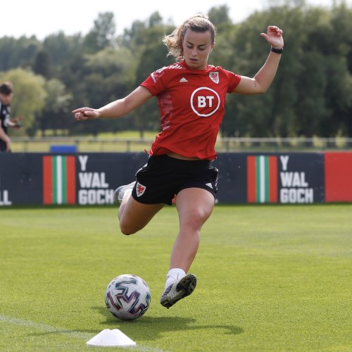 Carousel post from @CymoeddSport.