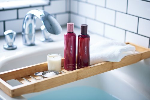 Carousel post from @dermed_jp.