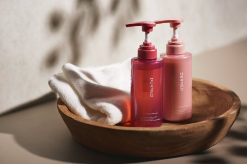 Photo post from @dermed_jp.