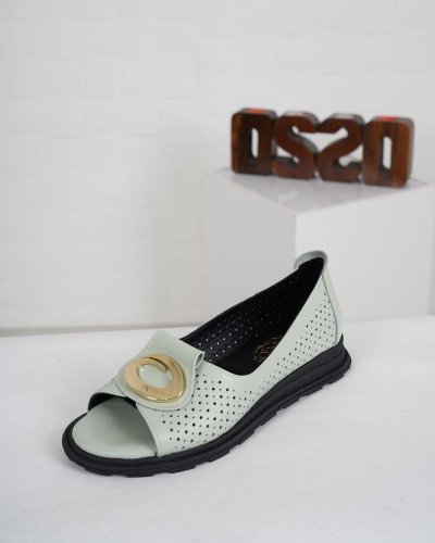 Carousel post from ossoshoes.
