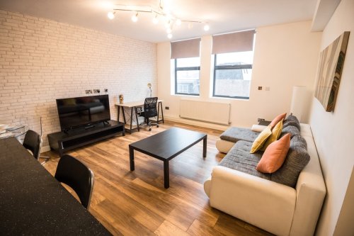 Photo post from kasarstays.