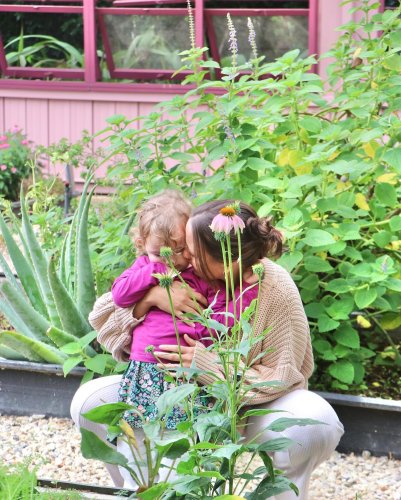 Carousel post from currumbinvalleyharvest.