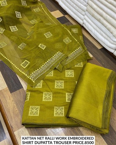 Carousel post from akbar_fabrics_.