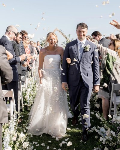 Carousel post from lelitebridal.