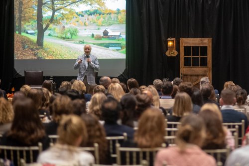 Photo post from taucktravel.